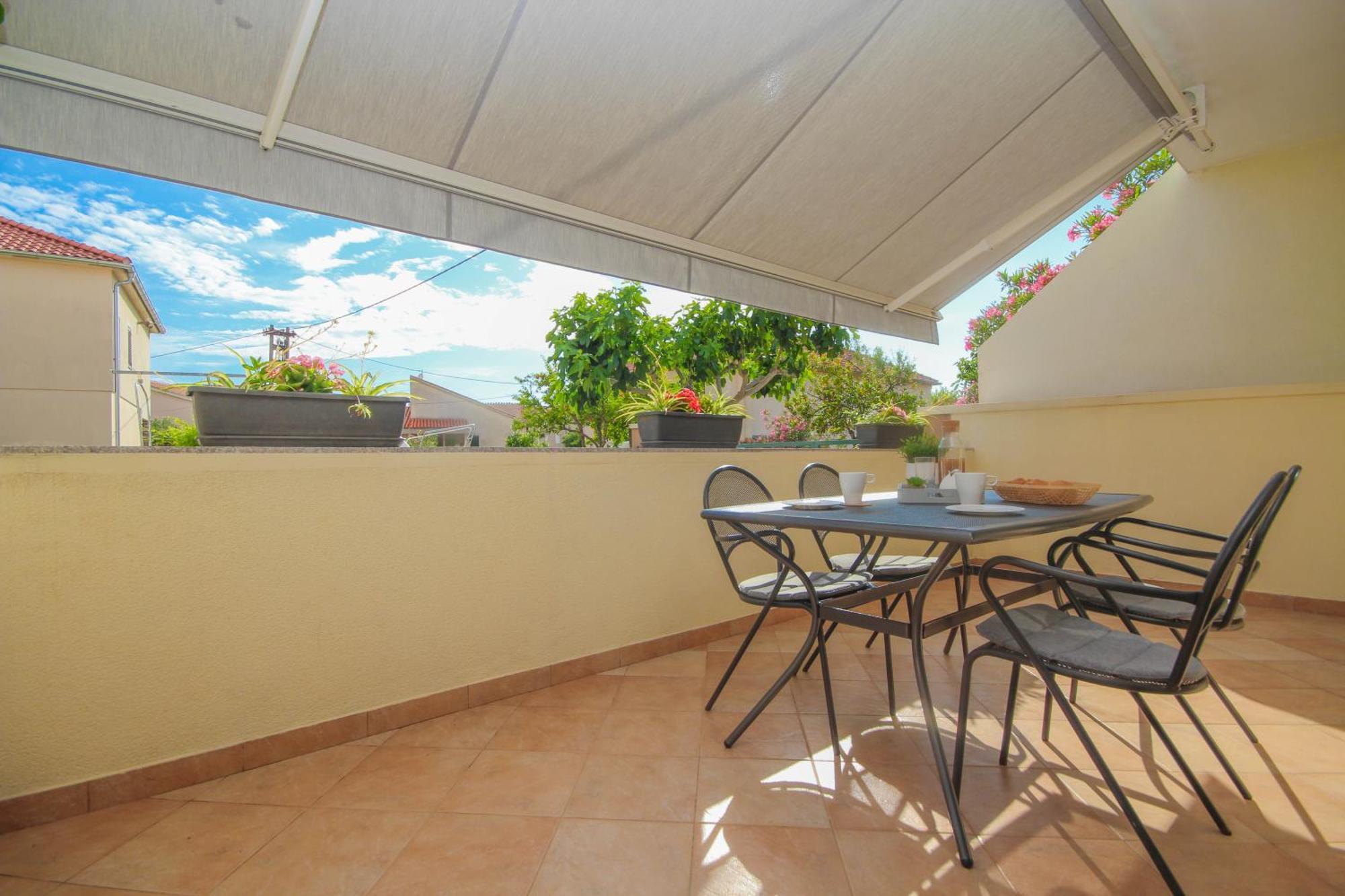 Family Petrov Apartments Vodice Ruang foto