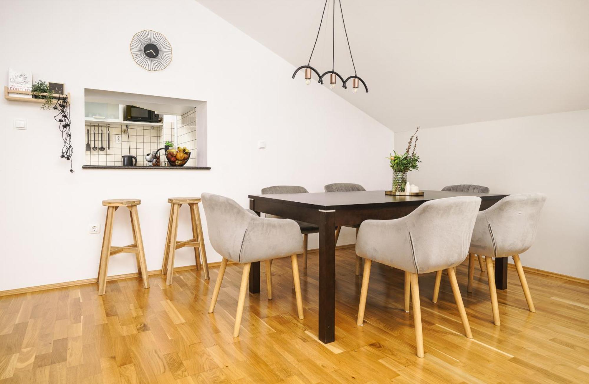 Family Petrov Apartments Vodice Bagian luar foto