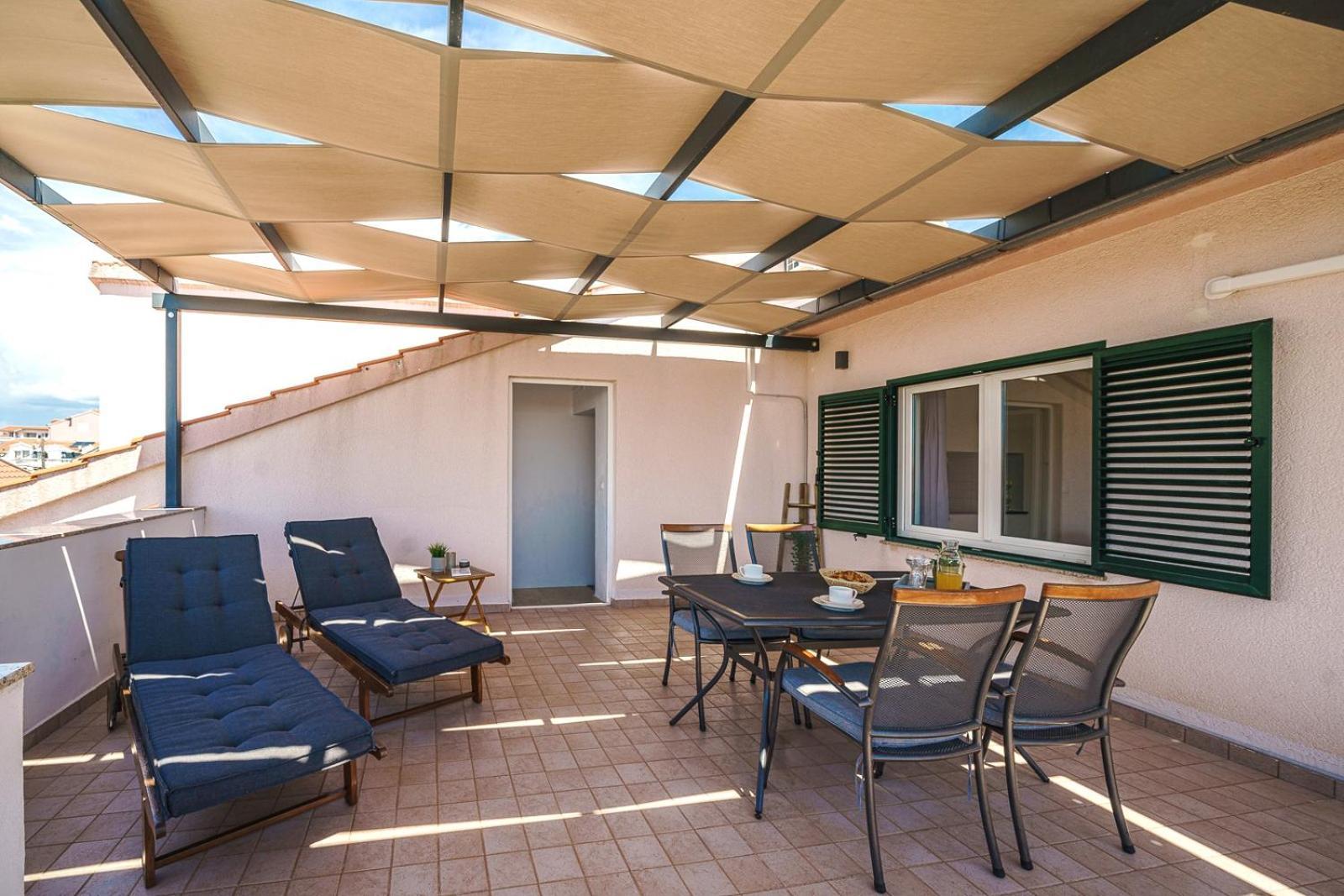 Family Petrov Apartments Vodice Ruang foto